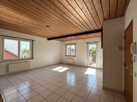 Location Appartement 3 pièces 69m² - Photo 2