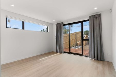 Highly Spacious Brand New Home - Photo 3