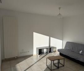 Location Appartement 1 pièce 32m² JACOB BELLECOMBETTE 73000 - Photo 2