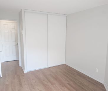 For Lease - 1320 Richmond Road Unit# 711, Britannia - Lincoln Heigh... - Photo 4