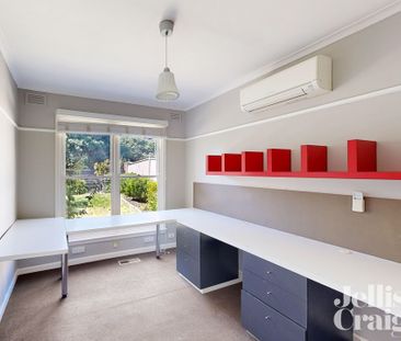49 Josephine Street, Oak Park - Photo 3
