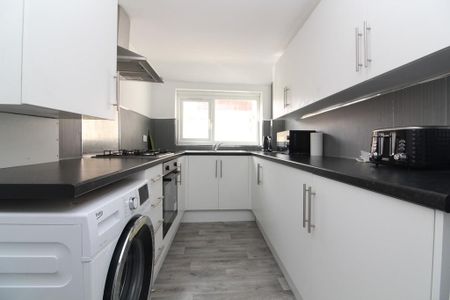 1 bedroom terraced house to rent - Photo 3