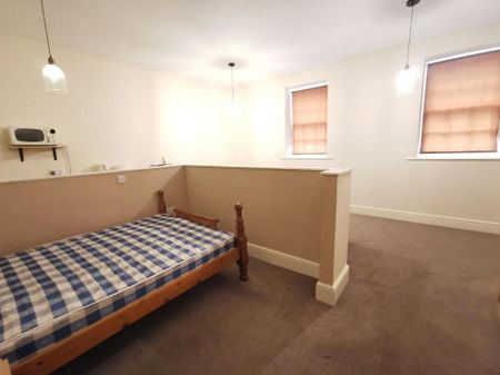 Studio to rent - Photo 5