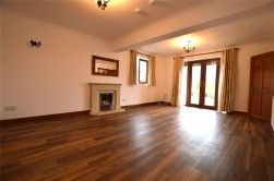 4 Bed Detached house To Rent - Photo 2