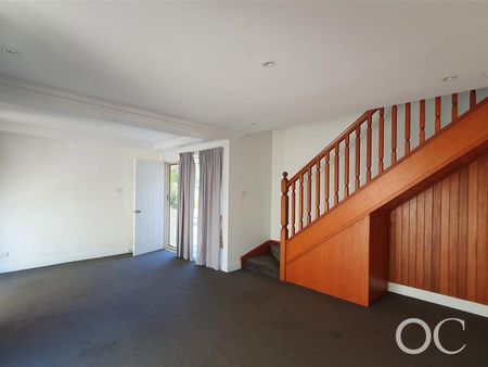 Open the Door to Easy Living - Photo 5