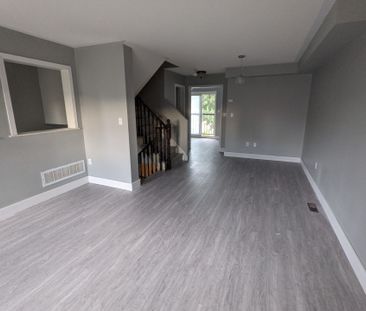 For Lease - 271 Richvale Drive Unit# 61, Brampton, Ontario - Photo 2