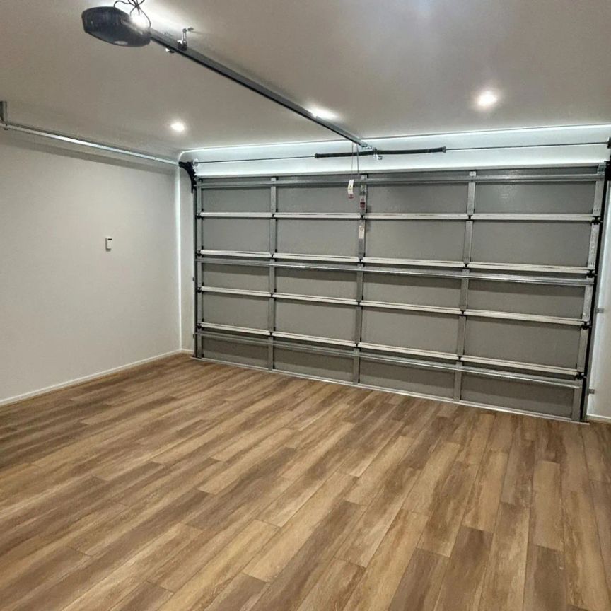 Modern Family Home – Spacious, Stylish & Low Maintenance - Photo 1