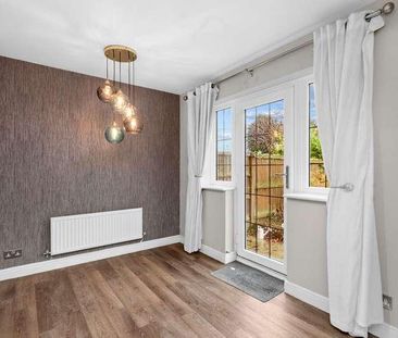 Deacons Close, Croft, WA3 - Photo 5