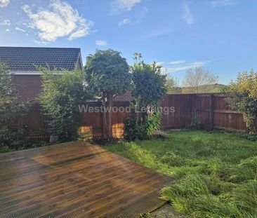 3 bedroom semi-detached house to rent - Photo 3