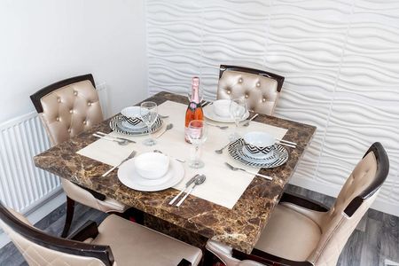 Sceptre Avenue - Photo 5