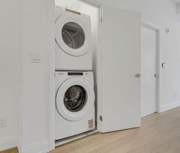 For Lease - 3250 Carding Mill Trail Unit# 506, Oakville, Ontario - Photo 1