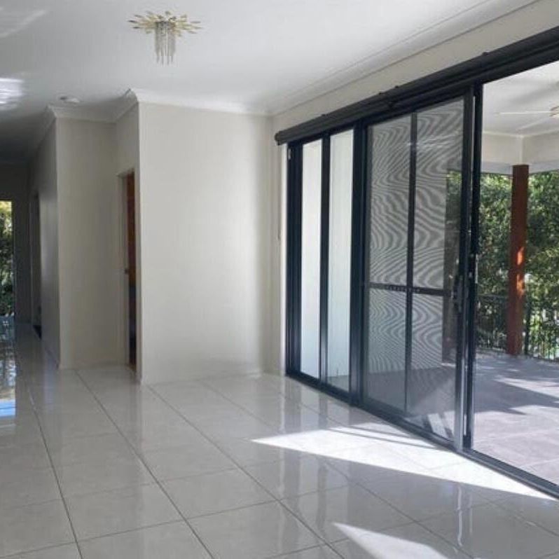 Upper Coomera - Photo 1