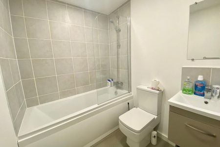 Kirkstall Road - Photo 5