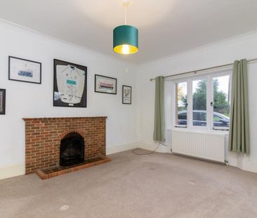 4 bedroom detached house to rent - Photo 5