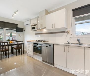 PERFECT LOCATION! PERFECT HOME! - Photo 5