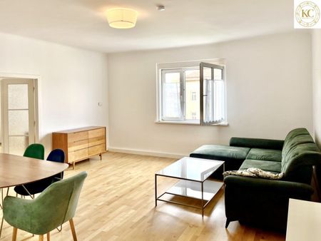 Stilvolle 3-Zimmer-Wohnung mit verglaster Loggia und Grünfläche vor der Haustür - Photo 3
