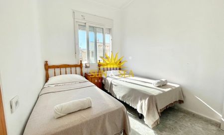 3 BEDROOM APARTMENT - TORREVIEJA - Foto 3