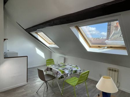 Beau studio en location de 13,70m², situé rue du Champ des Oiseaux à Rouen, 403€ charges comprises - Photo 3