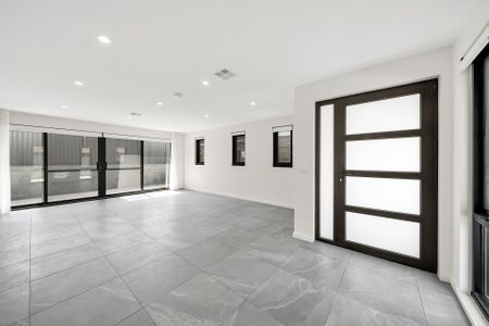 2/45 Morton Street, Crestwood NSW 2620 - House For Rent | Domain - Photo 2