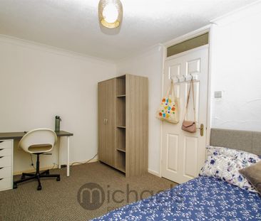 51 Alexandra Drive, Colchester, CO7 9SF - Photo 4