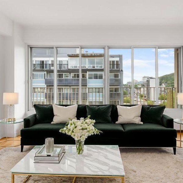 1 Bedroom - 3465 Hutchison Street, Montréal - Photo 1