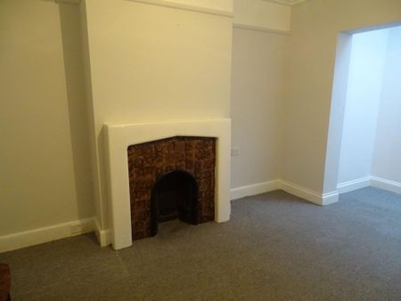 6 bedroom terraced house to rent - Photo 2