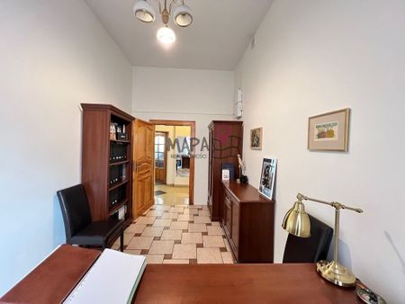 Centrum, 4 pok. po remoncie, ładna kamienica - Photo 5