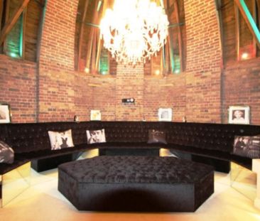 Princess Park Manor, Royal Drive, London, N11 3FL - Photo 1