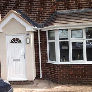 3 Bed Semi-Detached House, Beeston Road, NG7 - Photo 3
