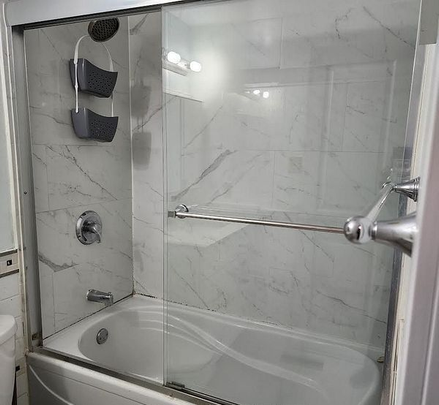 For Lease - 18 Valley Stream Drive, Toronto, Ontario - Photo 1