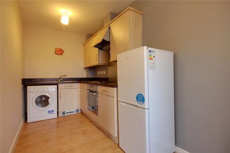 2 bedroom flat to rent - Photo 5