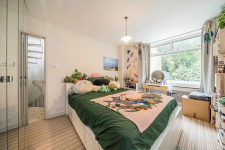 Hippodrome Mews, Notting Hill, W11 - Photo 3