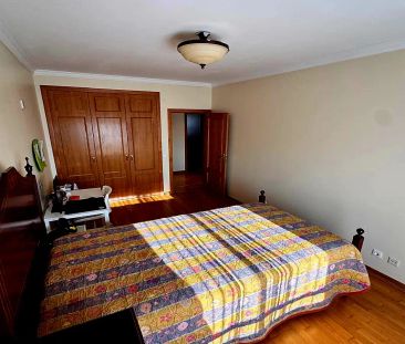 4-bedroom apartment for rent in Lisbon, couples allowed, pets allowed - Photo 5