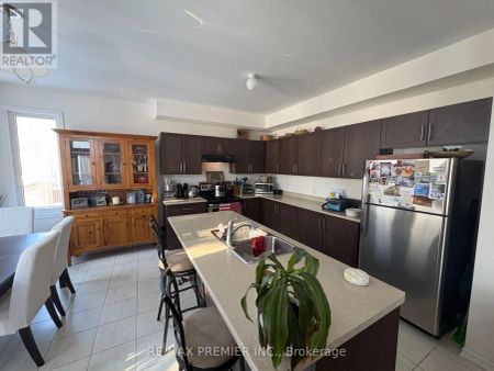 1001 ABRAM COURT - Photo 5