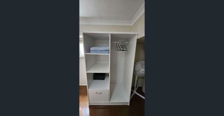 Located Opposite Broadway Shopping Centre and University District !! - Photo 2