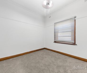 24 Edwin Street, Ivanhoe - Photo 1