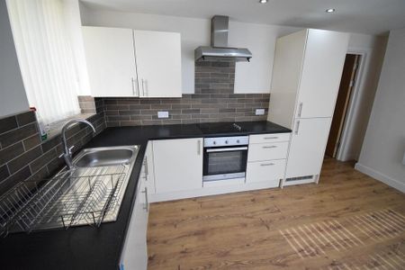1 bedroom flat to rent - Photo 4