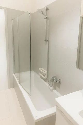 Via Giuseppe Dezza, Milan, Lombardy 20144 - Photo 3