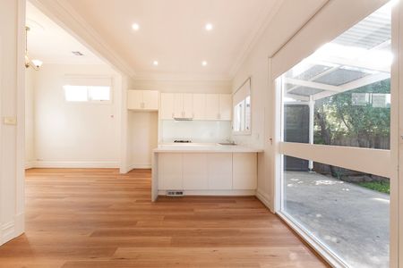 1/43-45 Donald Street, Brunswick VIC 3056 - Photo 4