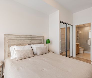 For Lease - 333 Sunseeker Avenue Unit# 620, Innisfil, Ontario - Photo 1