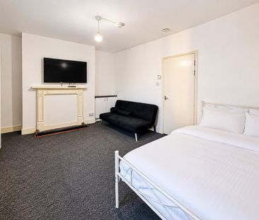 Studio to rent - Photo 4