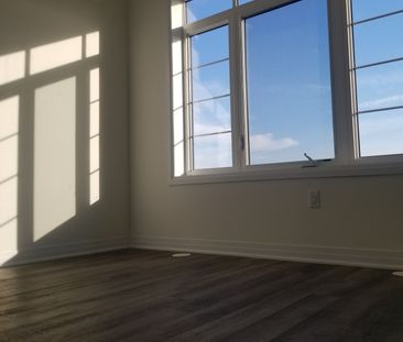 For Lease - 82 Feather Road, Welland, Ontario - Photo 1