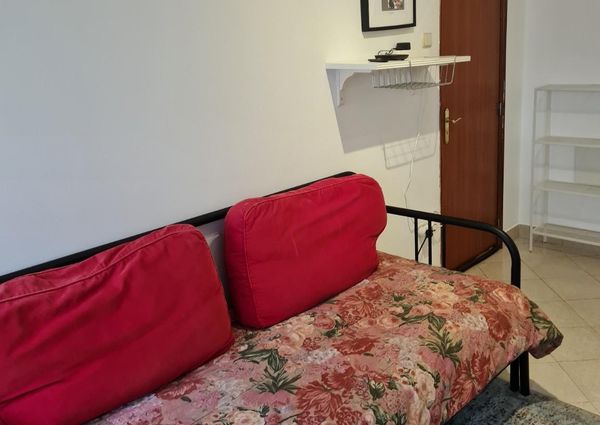 Quarto para alugar na Falagueira Amadora 430 mes