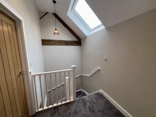 2 bedroom end of terrace house to rent - Photo 1