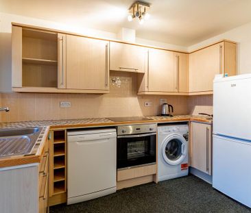 2 bedroom apartment to rent - Photo 4