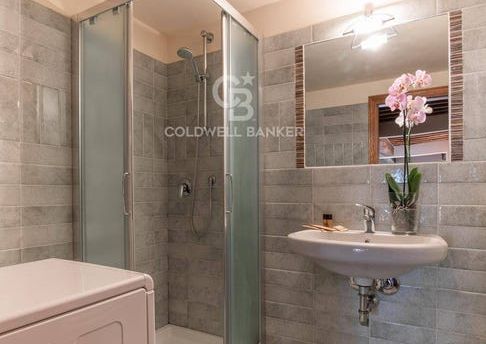 via miramare, 3, Camaiore, Tuscany 55041