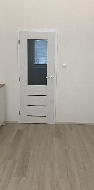 Pronájem bytu 1+kk 23 m2 - Photo 1