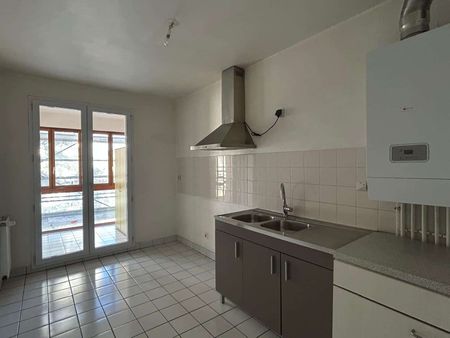 APPARTEMENT T4 78m2 AVEC LOGGIA - Photo 5