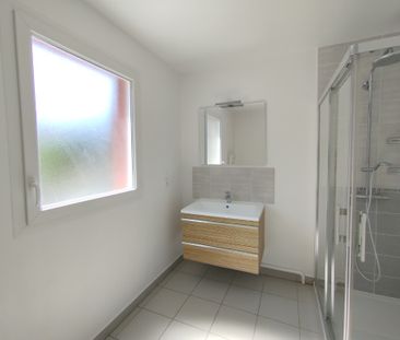 Location Appartement 3 pièces 67m² - Photo 4
