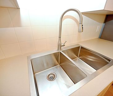 For Lease - 50B Woodlawn Avenue, Mississauga, Ontario - Photo 6